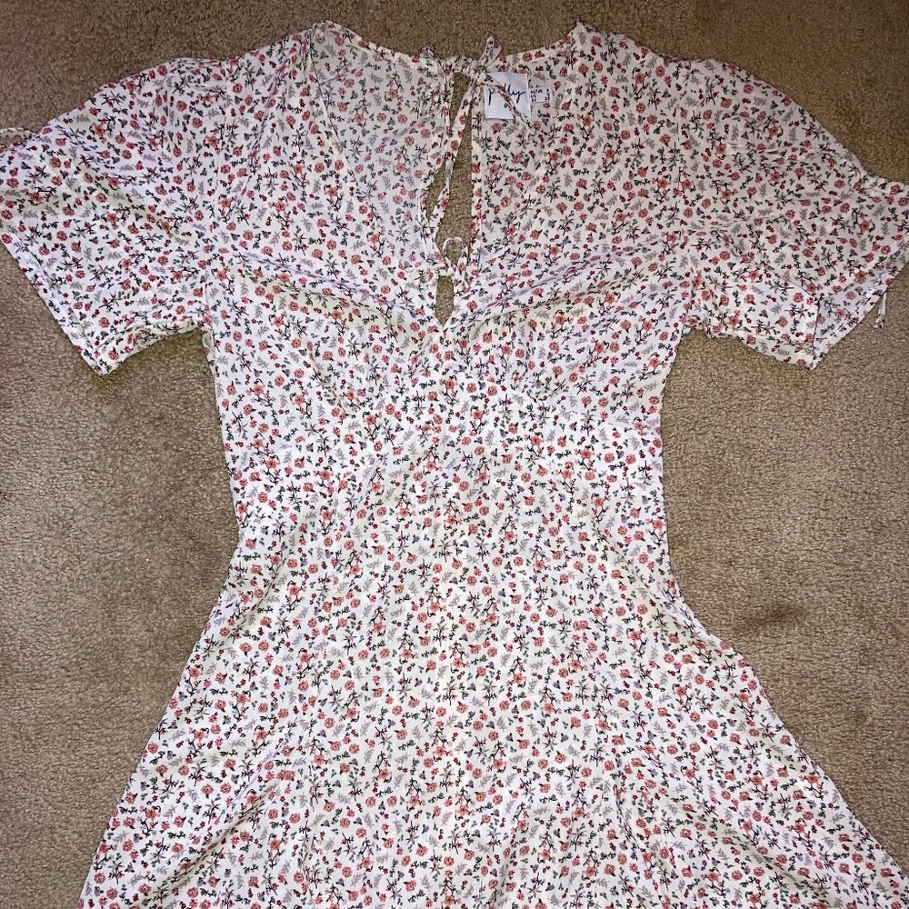 Princess Polly Floral Dress - size 4